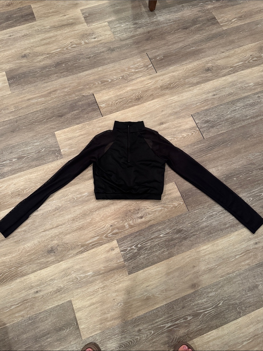 Weissman Black Long-Sleeve Cropped Mock Neck Top